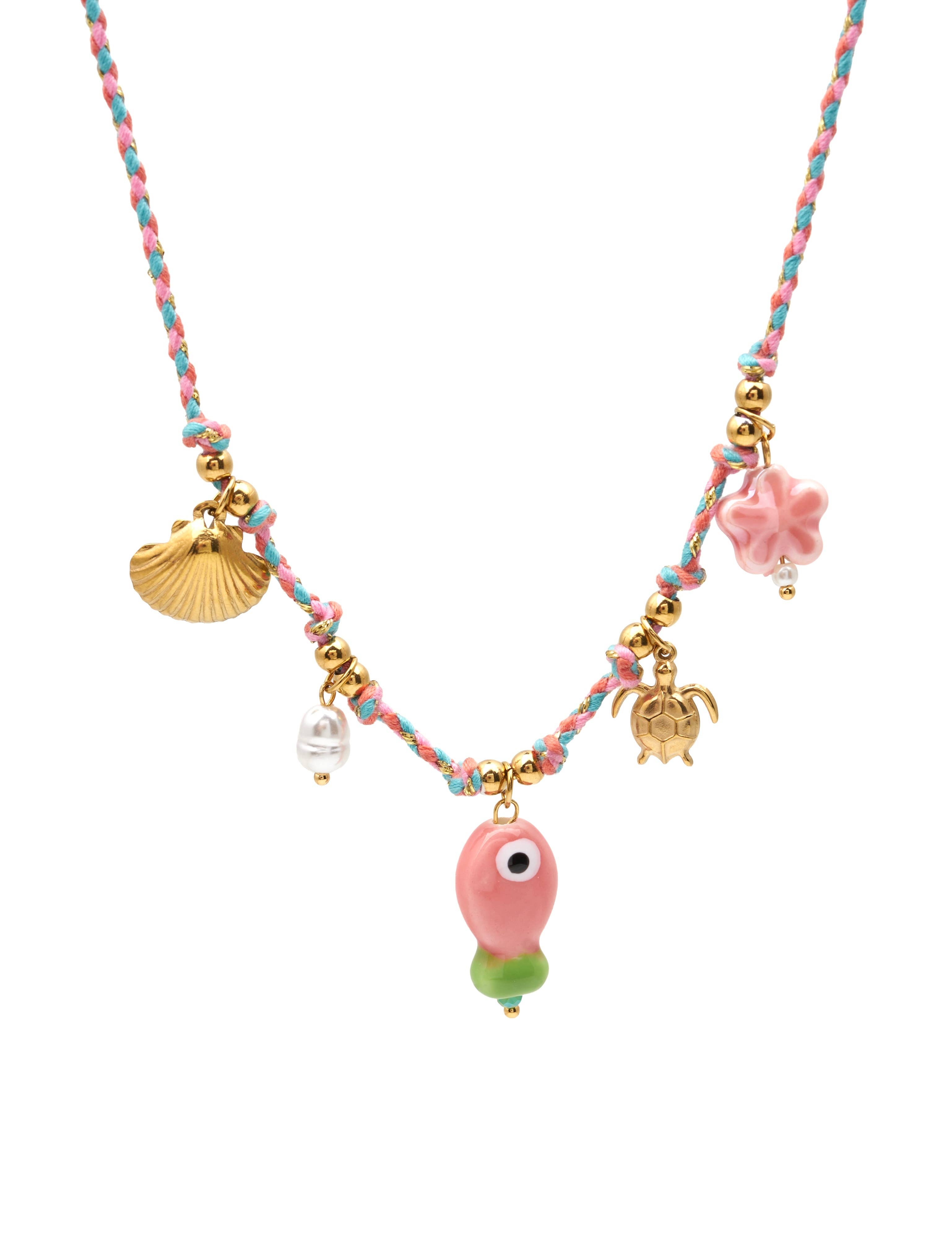 Collier bohème Roses avec breloques d'été