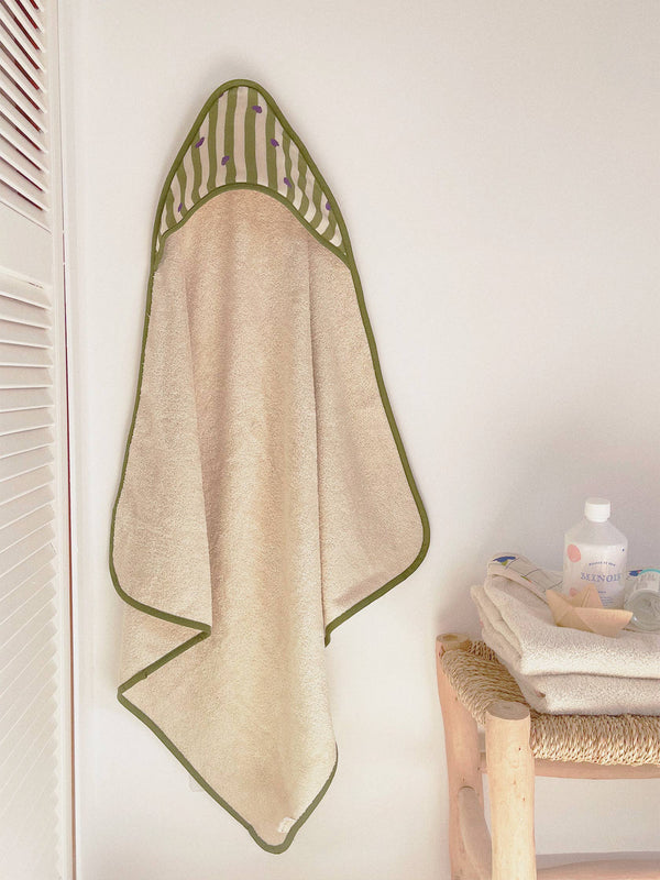 Cape de bain bébé « TEA » à motifs rayures et cœurs