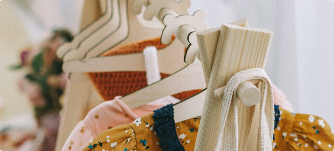 vetements enfant cintres