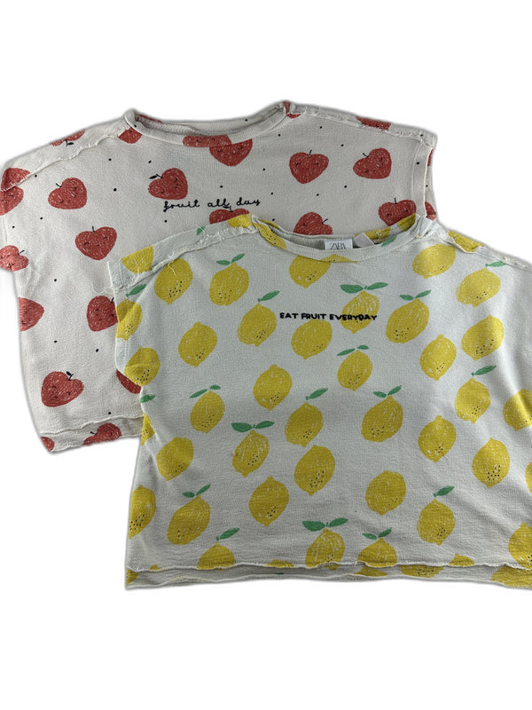 Zara - Lot de 2 T-shirts écru imprimé avec des fruits (citrons et fraises) - taille 3 ans - seconde main