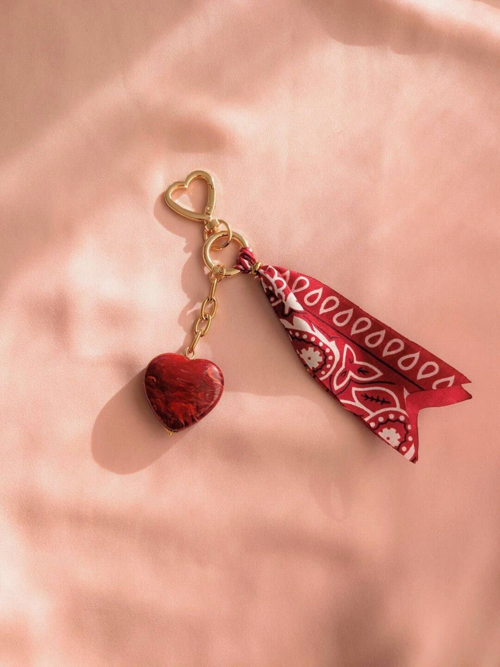 Grigri de sac & porte-clés – LOVE: Rose pêche