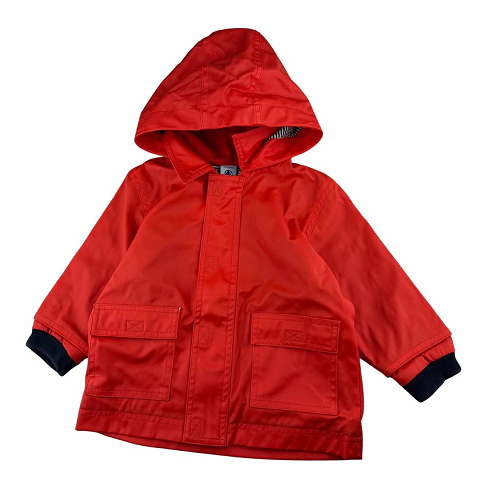 Ciré rouge à capuche