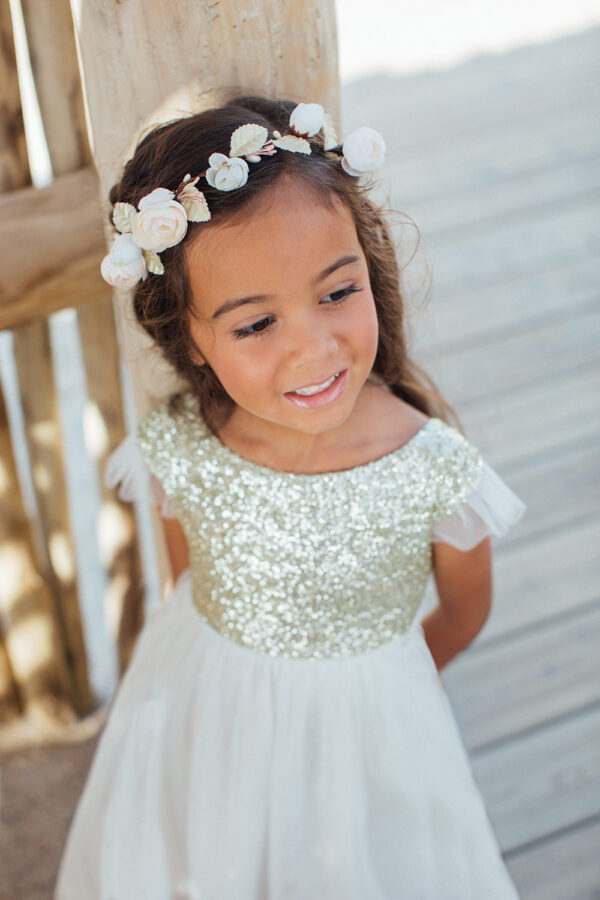 robe-sequin-et-tulle-cérémonie, mariage, fille à louer En-boucle