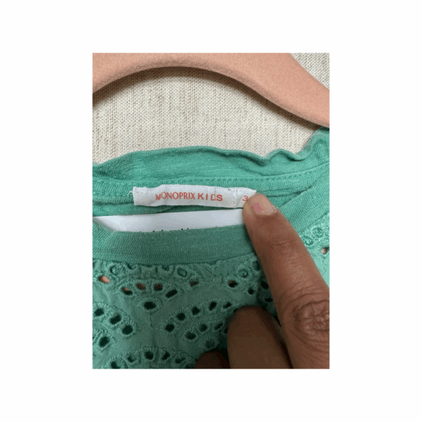 Tee-shirt vert broderie anglaise seconde main monoprix kids 3 ans