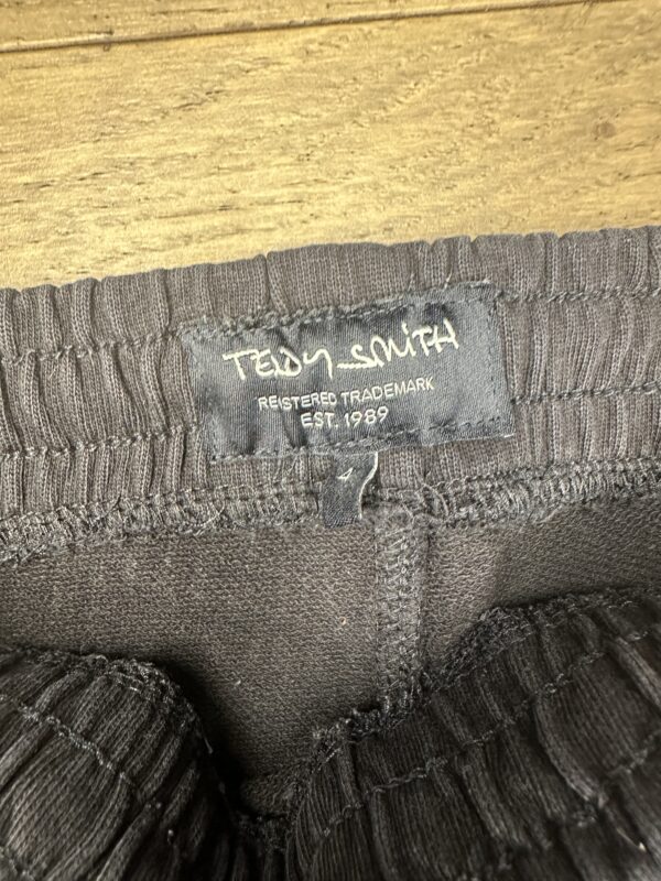 Teddy smith